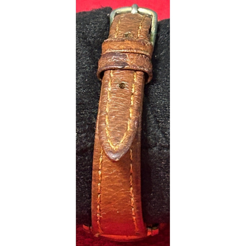 Guess Inc 1988 Womens Watch Gold Tone Hong Kong Made New Battery - Picture 6 of 16